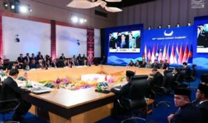 Kebut Pengembangan Energi Terbarukan dan Jaringan Listrik Trans Borneo, Prabowo Ajak ASEAN