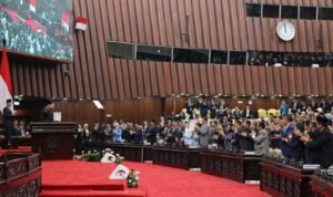Prabowo Perintahkan Bank HIMBARA Turunkan Bunga Kredit untuk Rakyat Miskin